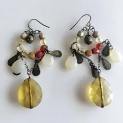 カラフルビーズ　ドロップ型　ピアス　エスニック　大ぶり