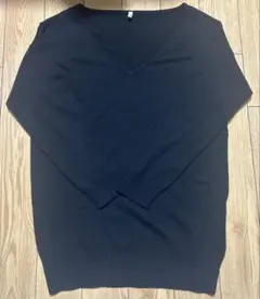 KBF 黒ニット　Ｖネック