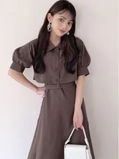 GRLショート丈ジャケットXベルト付きジャンパースカートセットアップtg557a