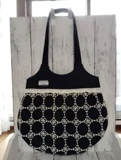 Item thumbnail for item 13c76c12-4f76-40dd-8493-04c865224704