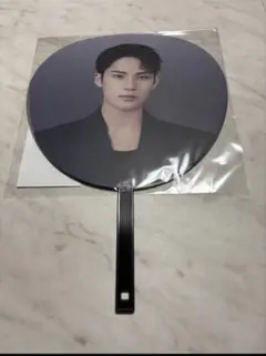 New_ ミンギュ　うちわ　セブチ