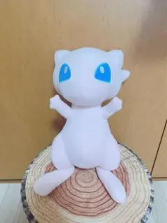 ポケモン　ミュウ ぬいぐるみ