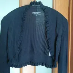 ディアルビューのカーディガンです。