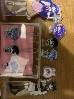 オモリ　ツリービレッジカフェグッズまとめ売り アクスタ、缶バッジなど