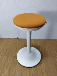 Y☆863 オカムラ パーチングスツール 「ピルエット」 L122EZ - メルカリ
