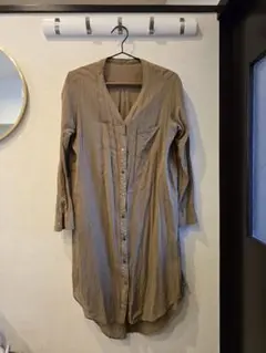 【M】コットン100％ シャツワンピース／ロングシャツ　カーキ系　サイズ9