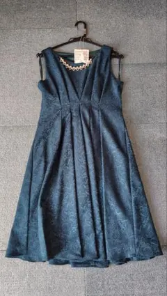 ドレス　グリーン