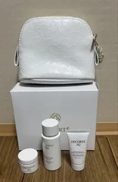 【新品】コスメデコルテAQトライアルセットポーチ付アブソリュートバームクリーム