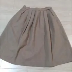 Te chichi ベージュ フレアスカート　М