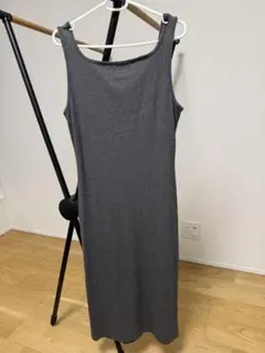 グレー　ワンピース　タンクトップ　ニットワンピ　タイトワンピ