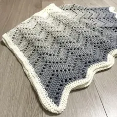 ブランケット　ひざ掛け　マルチカバー　かぎ針編み　ハンドメイド　手編み