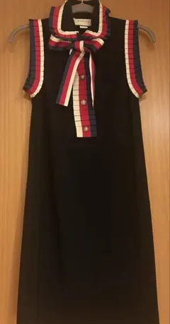 GUCCI リボン付きひざ丈ワンピース