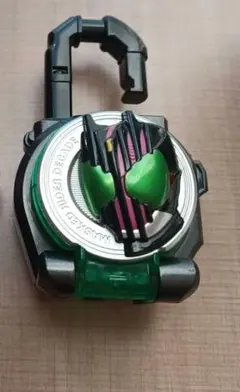 Item thumbnail for item 828067f8-9d6f-47c4-beb0-70c89c91a964