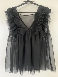 フリルシアーチュールベスト　Lサイズ　しまむら　新品タグ付き　最終値下げ