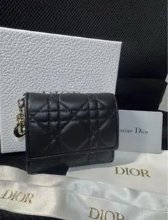 未使用に近い　Dior　レディディオール　カナージュ　ロータスウォレット DIOR | Lady Dior Gardenia ウォレット ミニ カナージュ ラムスキン