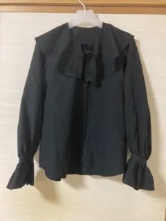 襟フリルブラウス