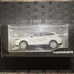 トヨタ ハリアー　ミニカー　1/30スケールのサムネイル