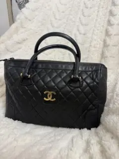 CHANEL ブラック レザー ハンドバッグ
