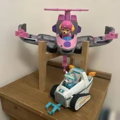 スカイ ヘリコプターとアクションフィギュアセット