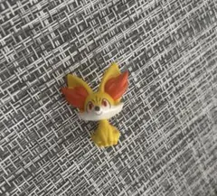 ポケモン びっくらたまご フォッコ