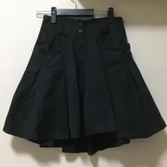 ❤️CYBERWEAR❤️イタリア製❤️　ブラック　フレアスカート　レディース　ひざ丈