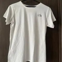 白ティーシャツ