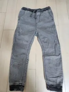 ZARA　キッズ　グレージョガーパンツ　122cm