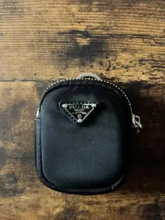 PRADA AirPodsケース ナイロン ブラック 小物入れ AirPods case in black - Prada | Mytheresa