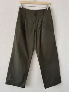UNIQLOユニクロ　ハイウエストチノワイドパンツ　バギーパンツ　チノパンツ