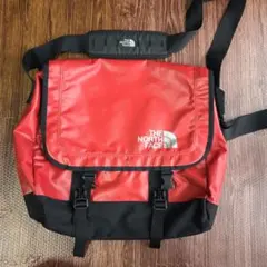 THE NORTH FACE ショルダーバッグ レッド/ブラック