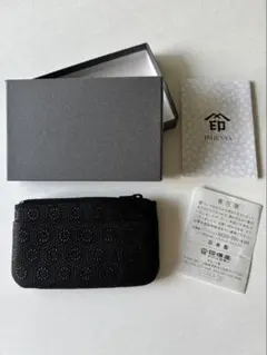 INDEN-YA 印傳屋　古銭入れ 亀甲（黒✕黒）のサムネイル