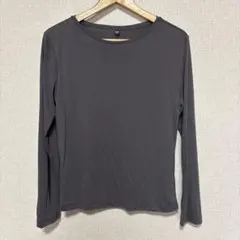 美品　UNIQLO シアーTシャツ　グレーのサムネイル