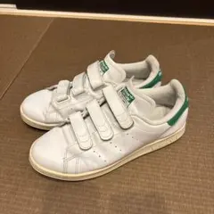 アディダス　スタンスミス