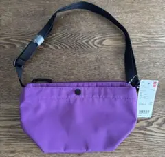 ユニクロ　ナイロンミニショルダーバッグ　パープル