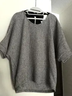 オーバーサイズトップス バックリボン付き