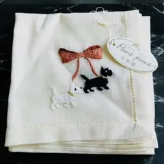 ポワンポワン　犬刺繍ハンカチ　ベトナム刺繍　ブルーミング中西