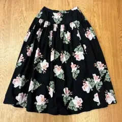 INGEBORG インゲボルグ　薄手コットンロングスカート　バラのサムネイル