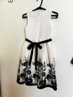 Bonnie Jean 花柄刺繍 Aラインドレス 8号