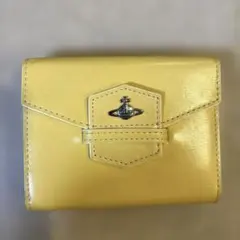 ヴィヴィアン イエロー レザー 二つ折り財布