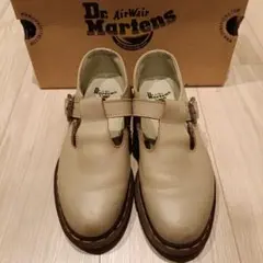 Dr. Martens ベージュ 厚底ローファー Dr. Martens ベージュ 厚底ローファー ドクターマーチン Dr