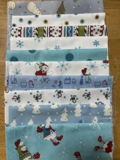希少　クリスマス柄　パッチワークカットクロス　青系　約30×35センチ約170g
