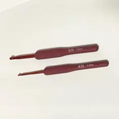 Akkerds かぎ針 ソフトシャンク 赤　4/0号 8/0号　２本セット