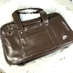 ナイキ　NIKE スクバ　スクールバッグ　スウォッシュ　刺繍　チョコブラウン