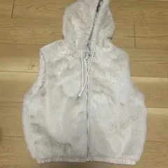8 seconds フード付きファー風ベスト