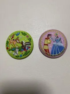 ディズニー　刺繍缶バッジ２点セット(バンビ・シンデレラ)