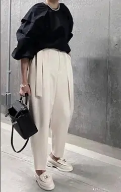 新品未使用 lohen ローヘン バレルパンツ ベージュ 36 2025年最新】LOHEN バレルパンツの人気アイテム - メルカリ