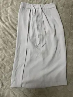 ナチュラルビューティーベーシック 白 タイトスカート Sサイズ ※汚れあり