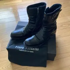 fiore sassetti フィオーレ　サセッティ　ムートン　レザー　ブーツのサムネイル