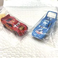 カーズ キング マックィーン① マテル ミニカー 2台セット