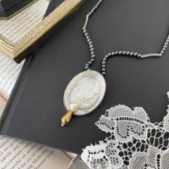 ヴィンテージ シェル カメオの真珠のネックレス　シルバー925